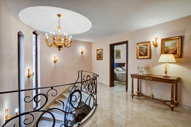 Classic Hall malta, Domestic malta, House of Design By Andrew Azzopardi malta